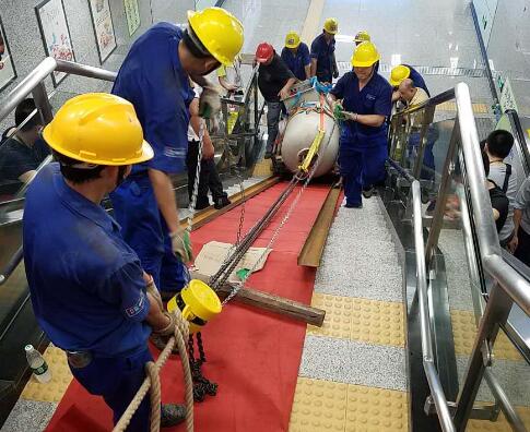 蓝狮娱乐公司东莞下桥地铁搬运施工